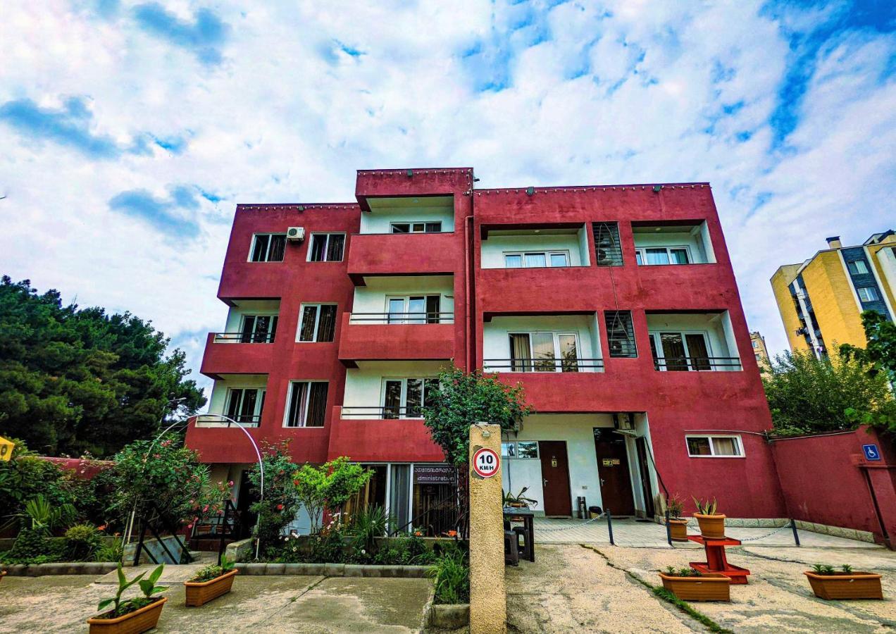 Tbilisi Airport Hotel - Atu Ngoại thất bức ảnh