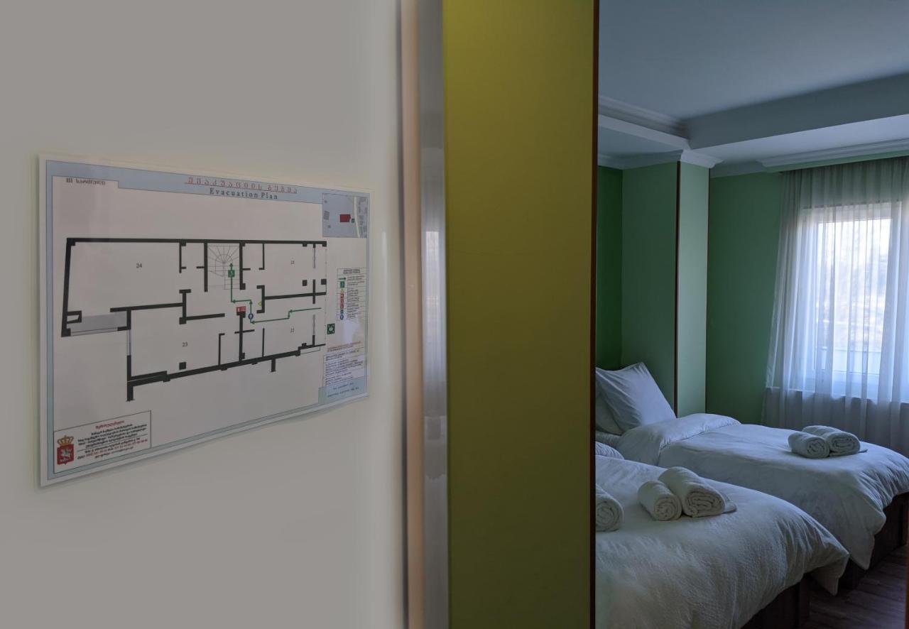 Tbilisi Airport Hotel - Atu Ngoại thất bức ảnh