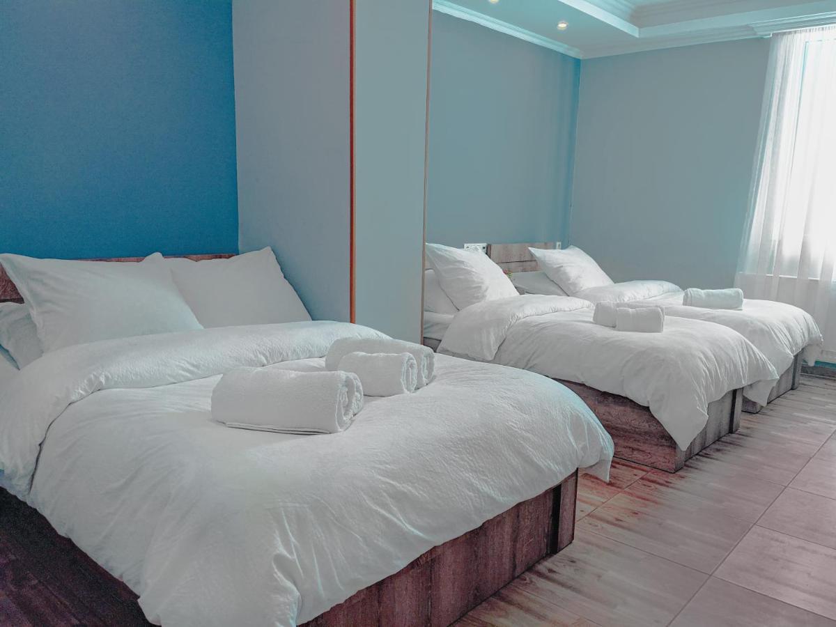 Tbilisi Airport Hotel - Atu Ngoại thất bức ảnh