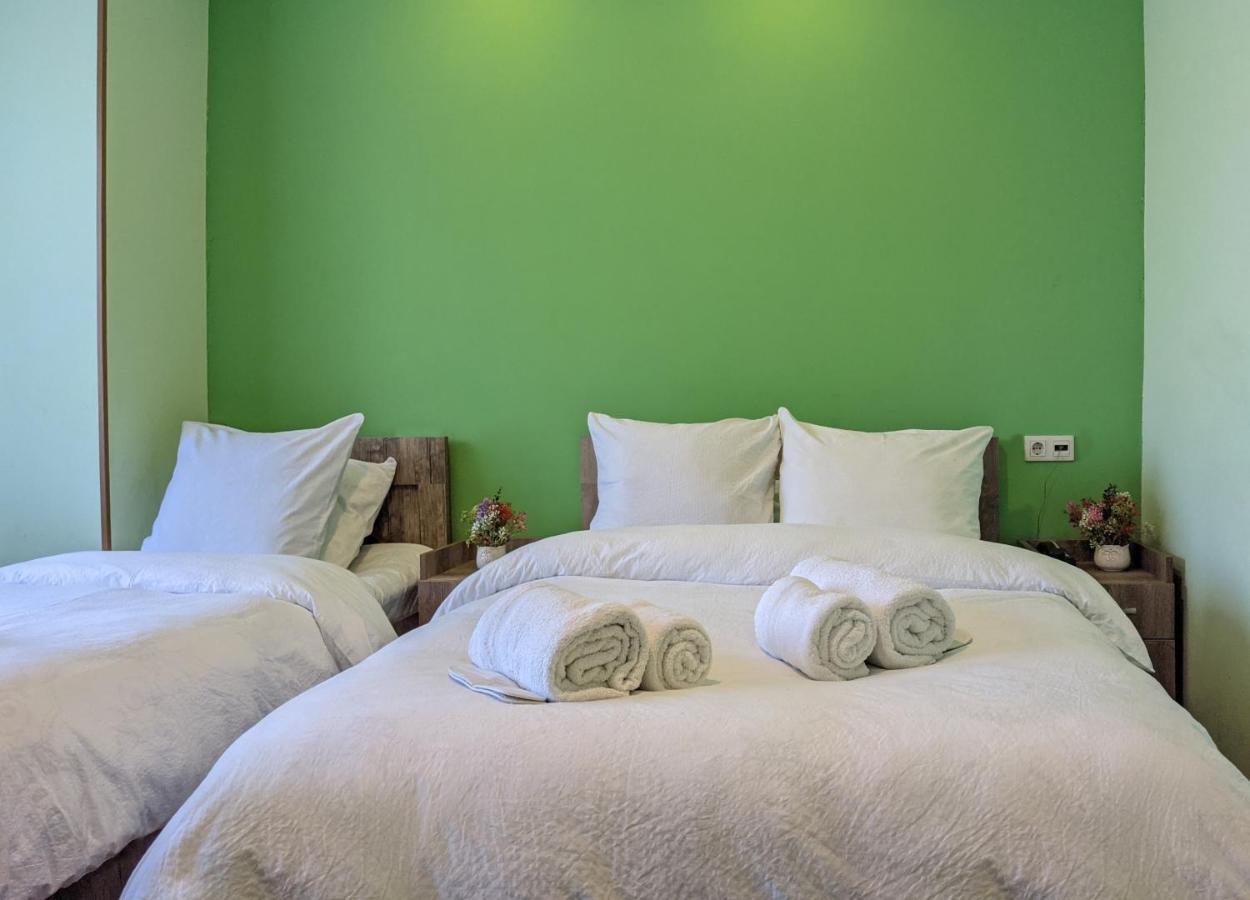 Tbilisi Airport Hotel - Atu Ngoại thất bức ảnh