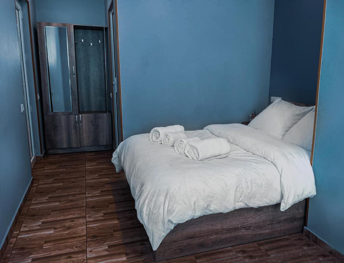 Tbilisi Airport Hotel - Atu Ngoại thất bức ảnh