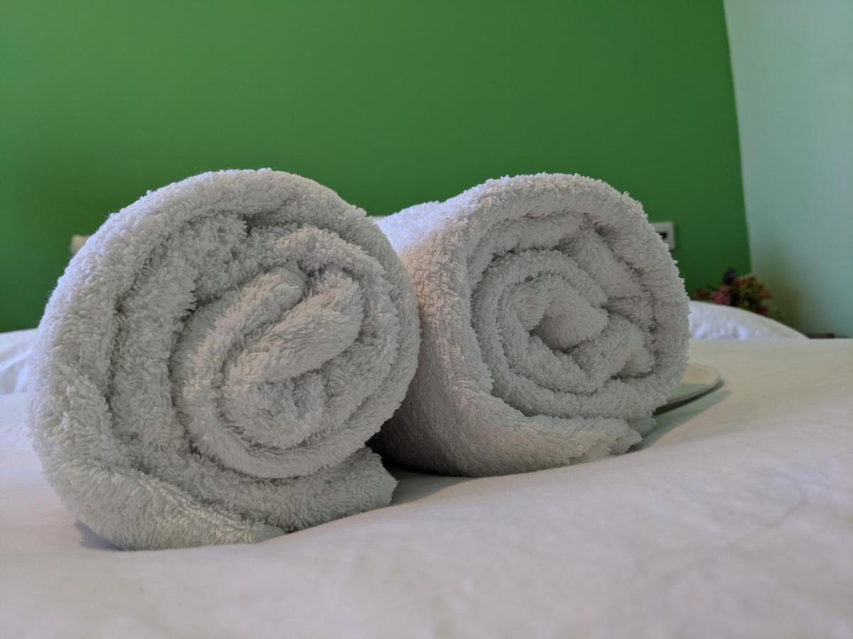 Tbilisi Airport Hotel - Atu Ngoại thất bức ảnh